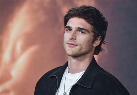 how tall is jacob elordi in feet|Jacob Elordi Height, Weight, Age, Body Statistics